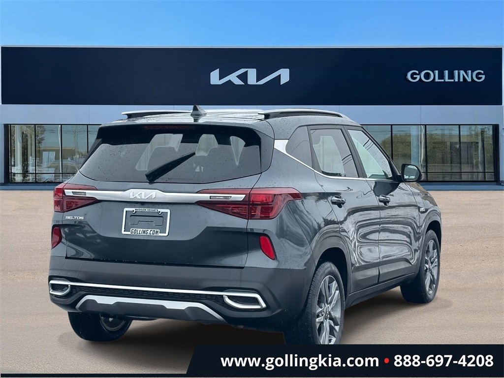 Certified 2022 Kia Seltos S image 3