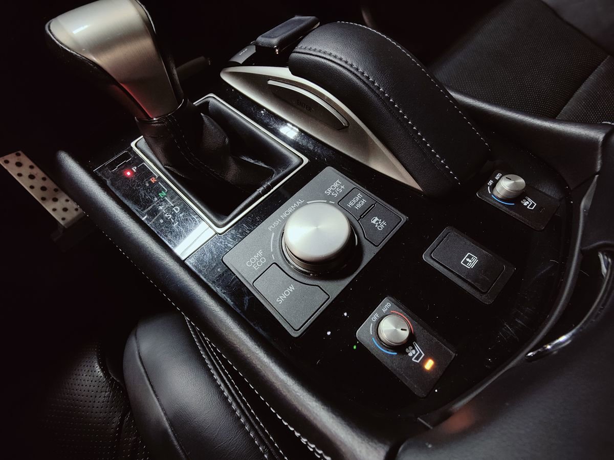 Used 2016 Lexus LS 460 AWD image 40