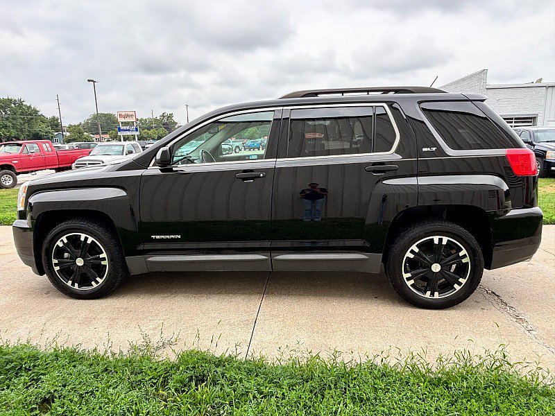 Used 2017 GMC Terrain SLT w/ Open Road Package AWD/4WD image 6
