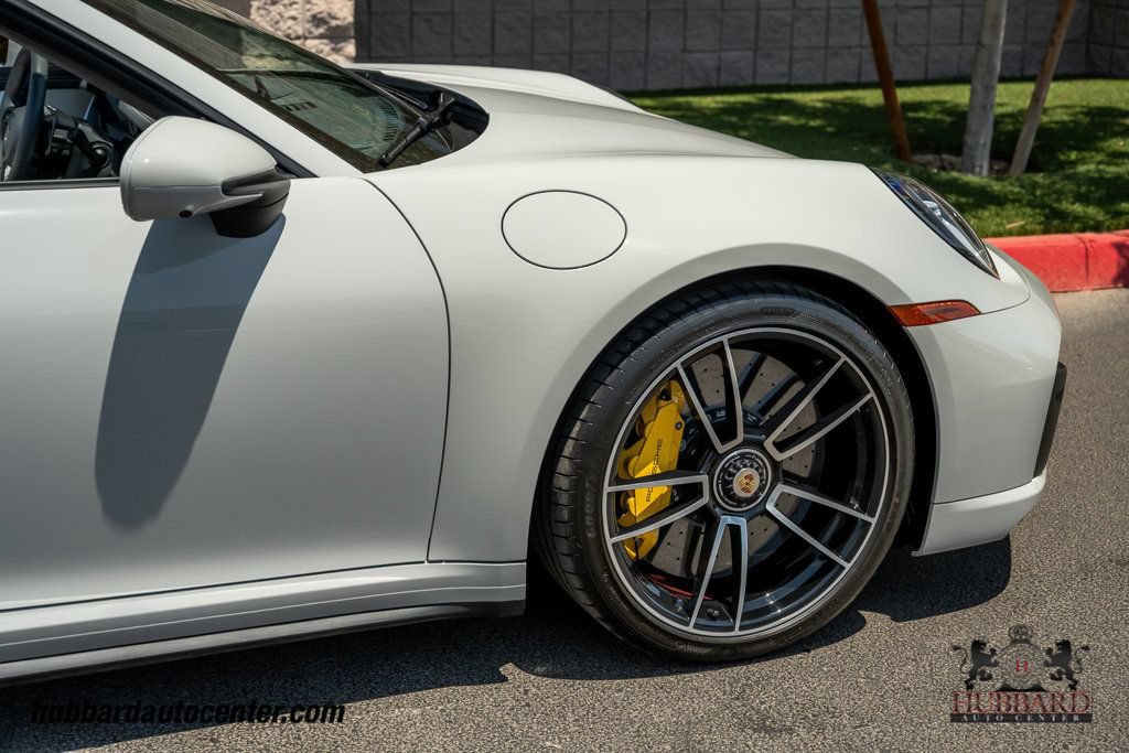 Used 2022 Porsche 911 Cabriolet AWD/4WD image 18