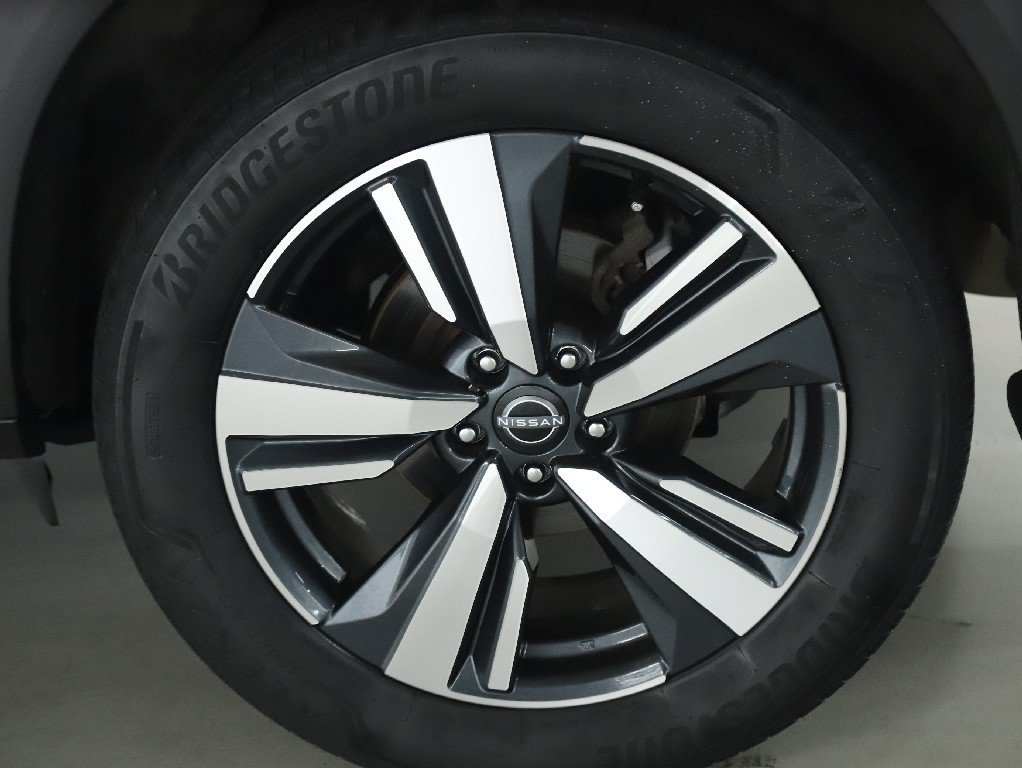 Certified 2023 Nissan Rogue SL AWD/4WD image 41