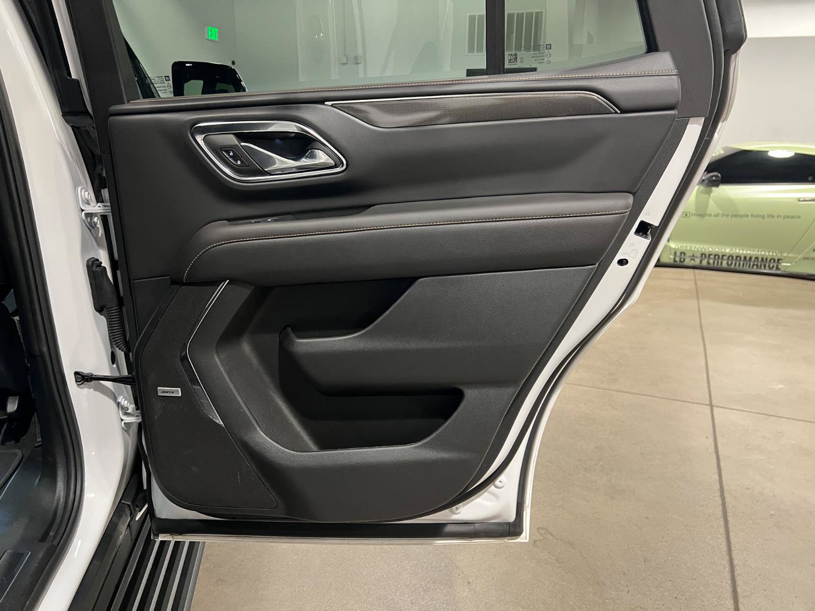 Used 2024 GMC Yukon AT4 w/ AT4 Premium Plus Package AWD/4WD image 39