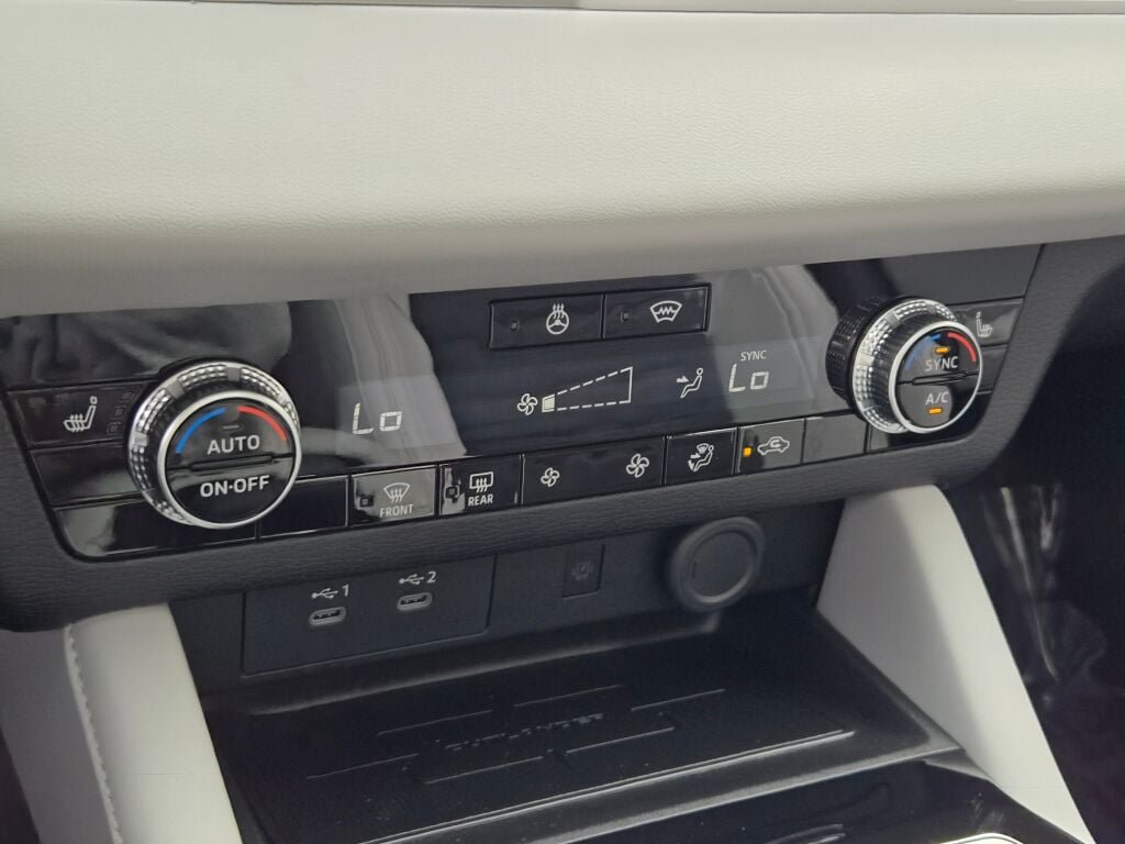 New 2026 Mitsubishi Outlander SE AWD/4WD image 25