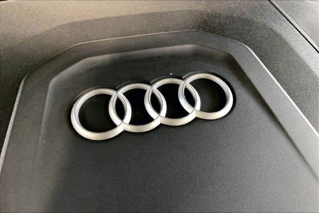 Certified 2025 Audi Q8 Prestige AWD/4WD image 31