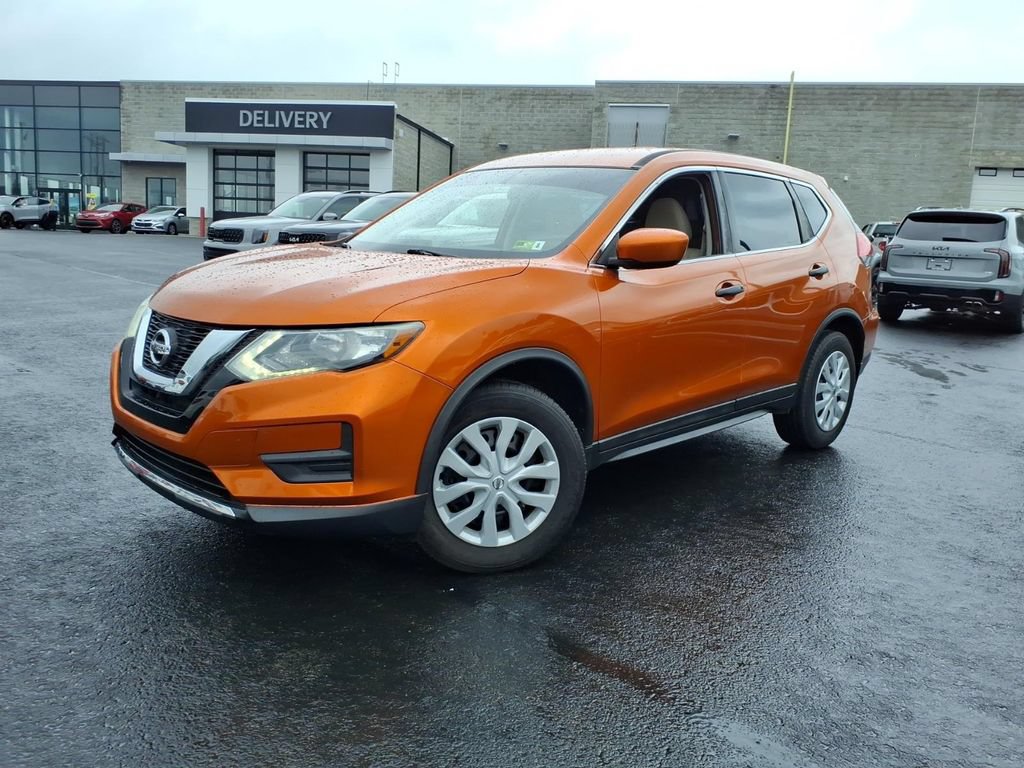 Used 2017 Nissan Rogue S AWD/4WD image 3