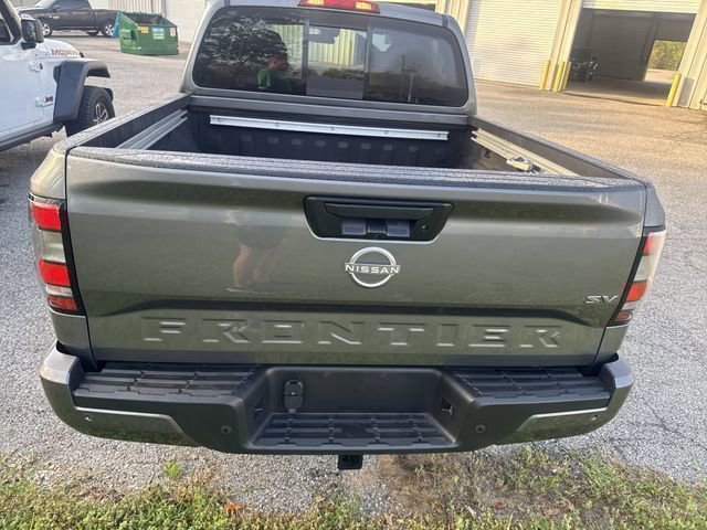 Used 2024 Nissan Frontier SV w/ SV Convenience Package image 4