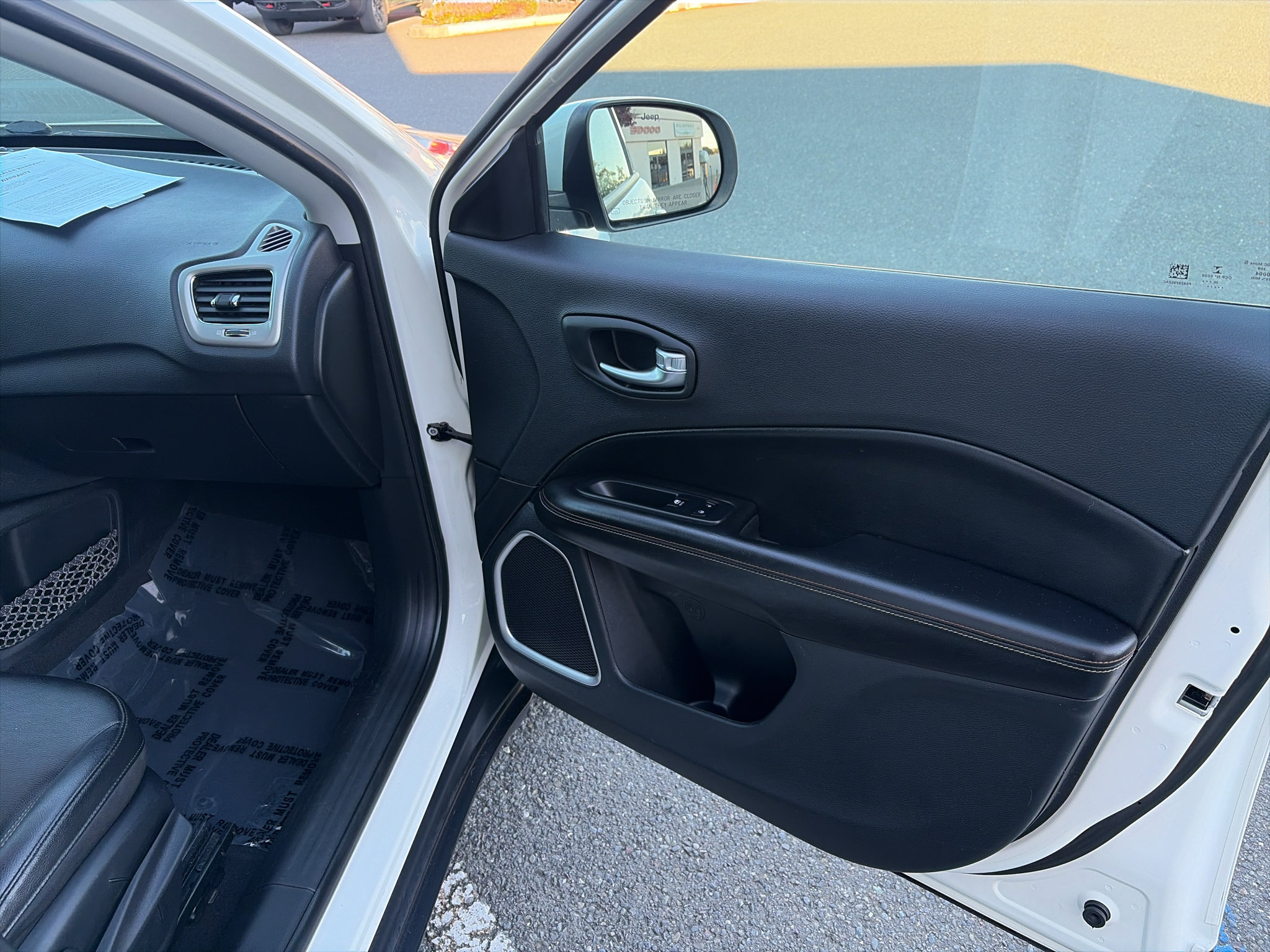 Used 2021 Jeep Compass Latitude FWD image 12