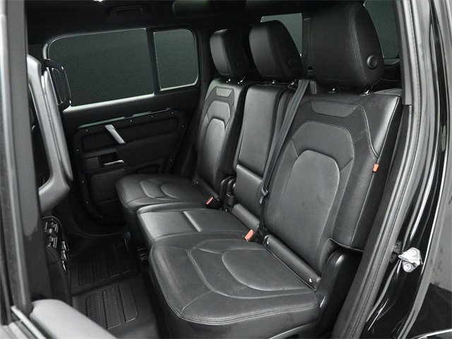 Used 2023 Land Rover Defender 110 X-Dynamic SE image 15