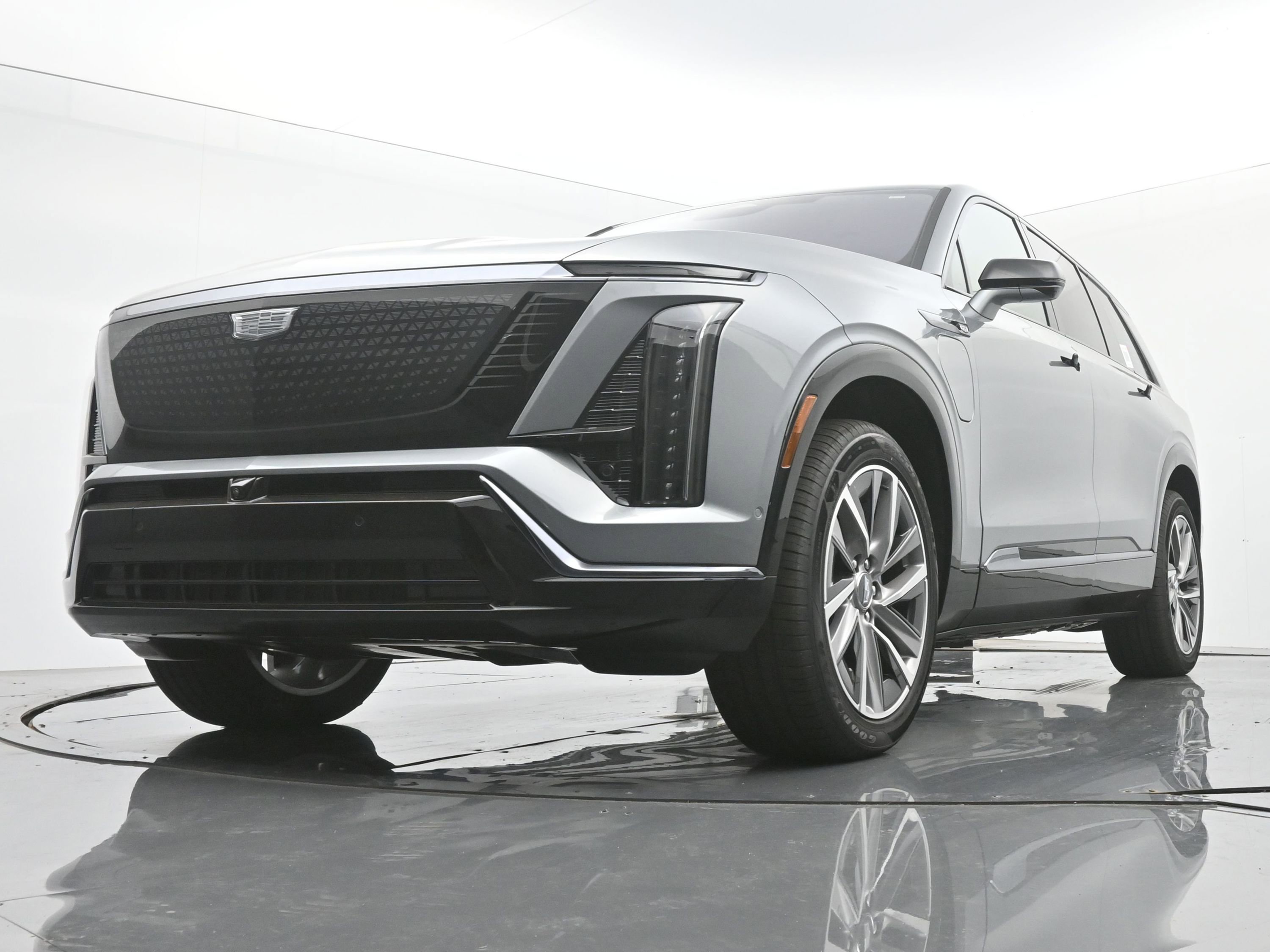 New 2026 Cadillac Vistiq Sport w/ LPO, Floor Liner Package image 15