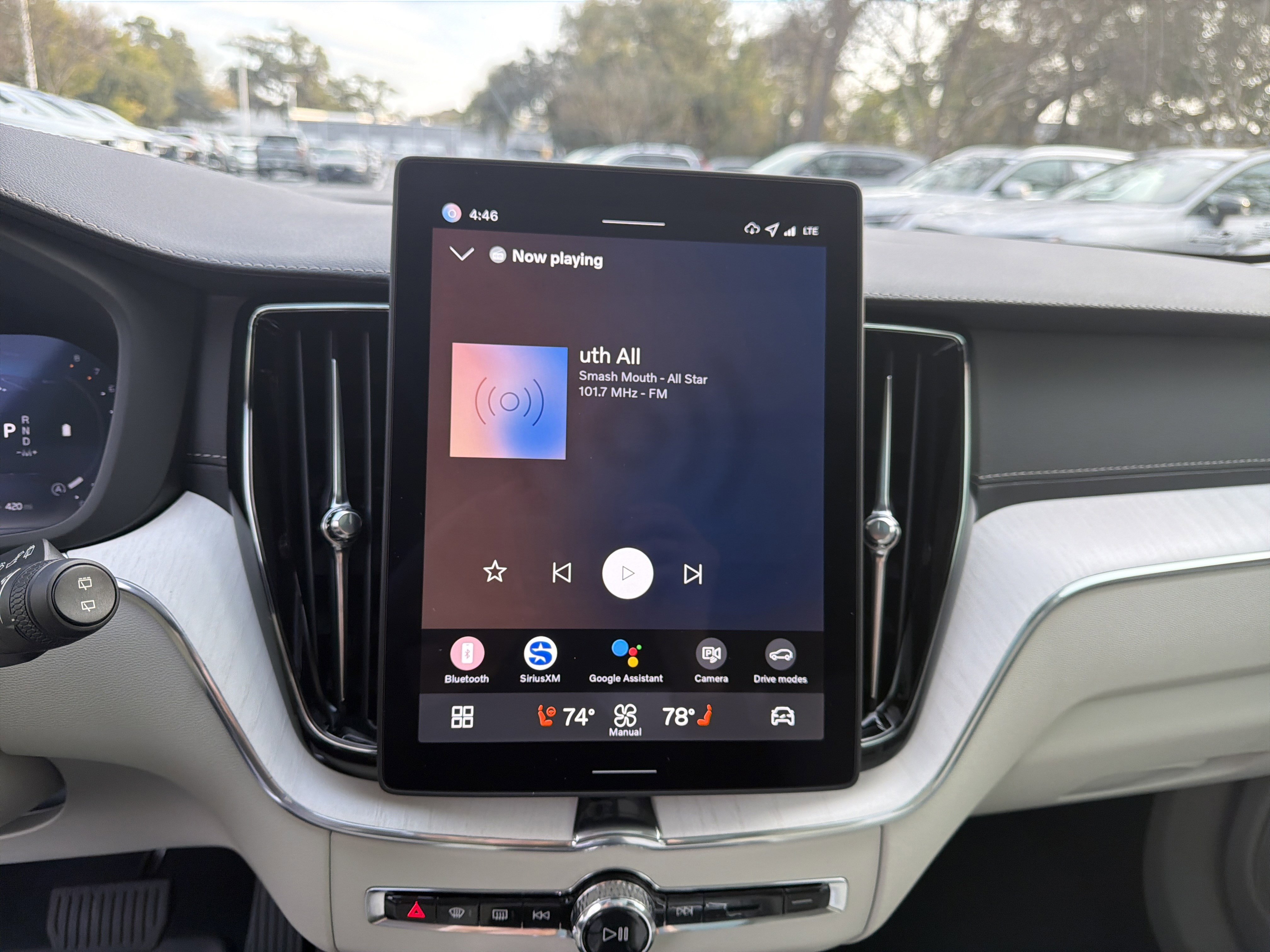 Used 2026 Volvo XC60 B5 Ultra w/ Protection Package Premier image 23