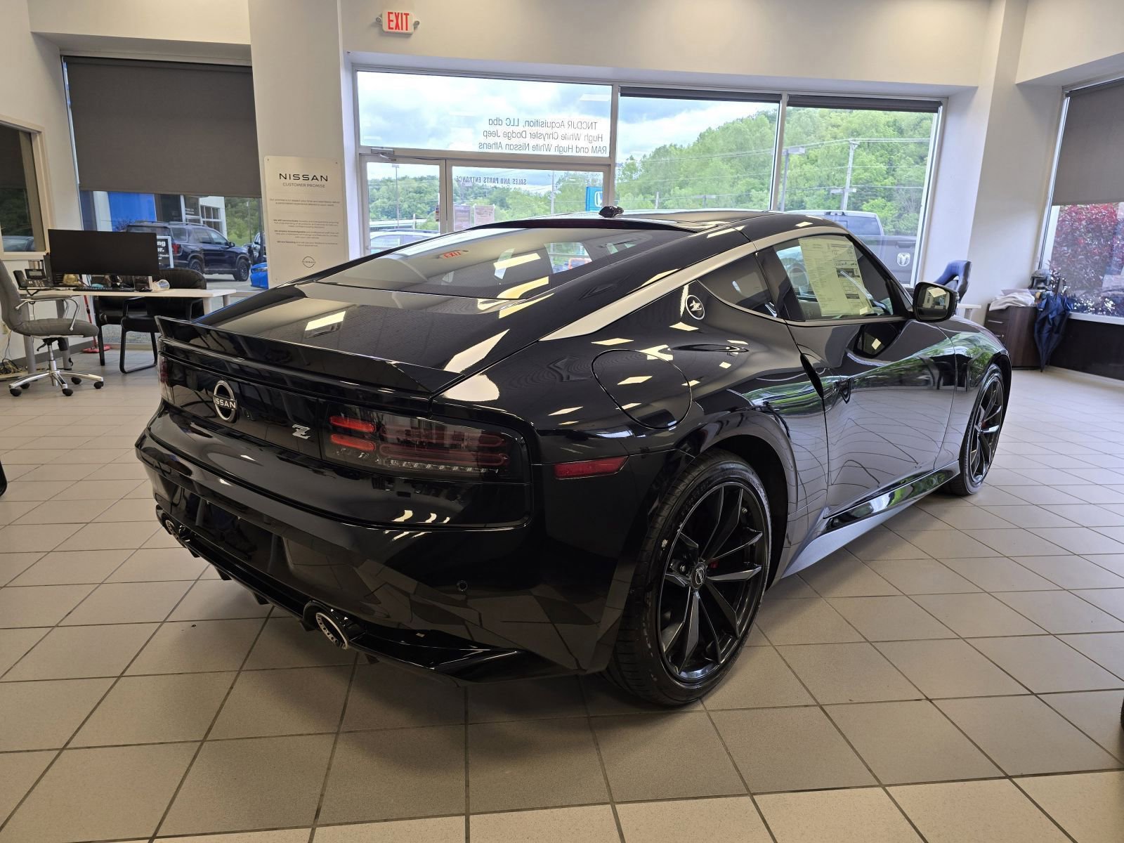 New 2025 Nissan Z Performance w/ Floor Mat Package image 9