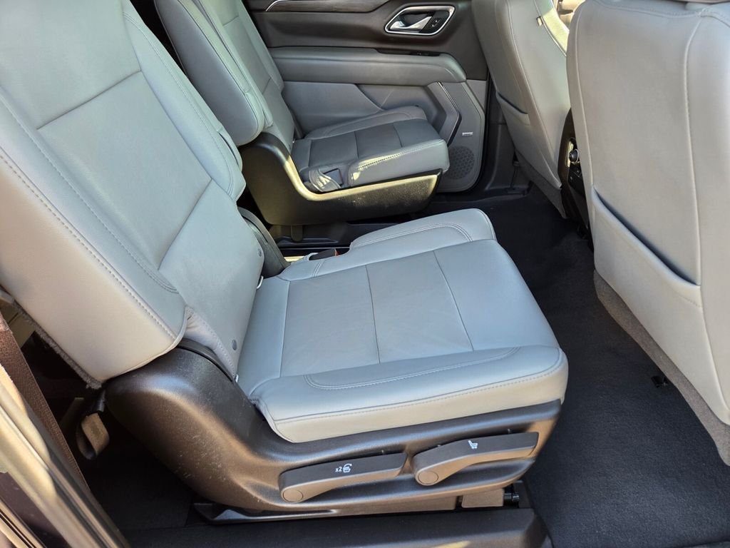 Used 2021 Chevrolet Suburban Z71 AWD/4WD image 20