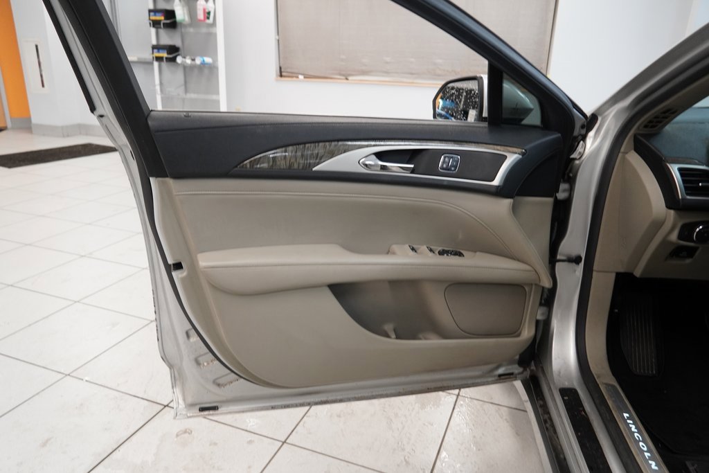 Used 2017 Lincoln MKZ Reserve w/ Climate Package image 6