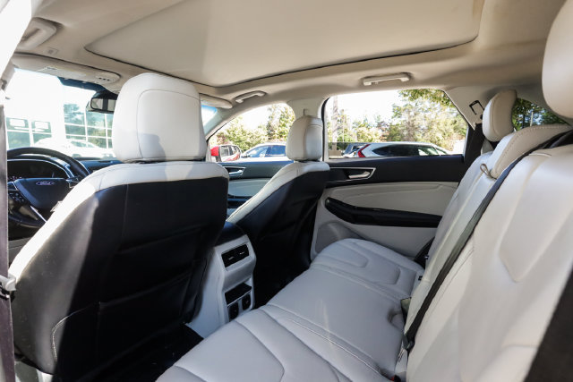 Used 2020 Ford Edge Titanium AWD/4WD image 58