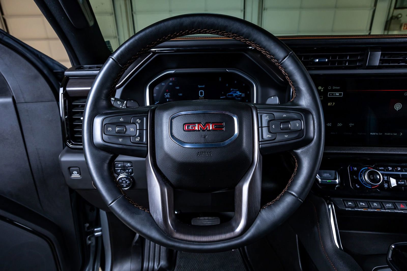 Used 2024 GMC Sierra 1500 AT4 w/ Technology Package AWD/4WD image 19