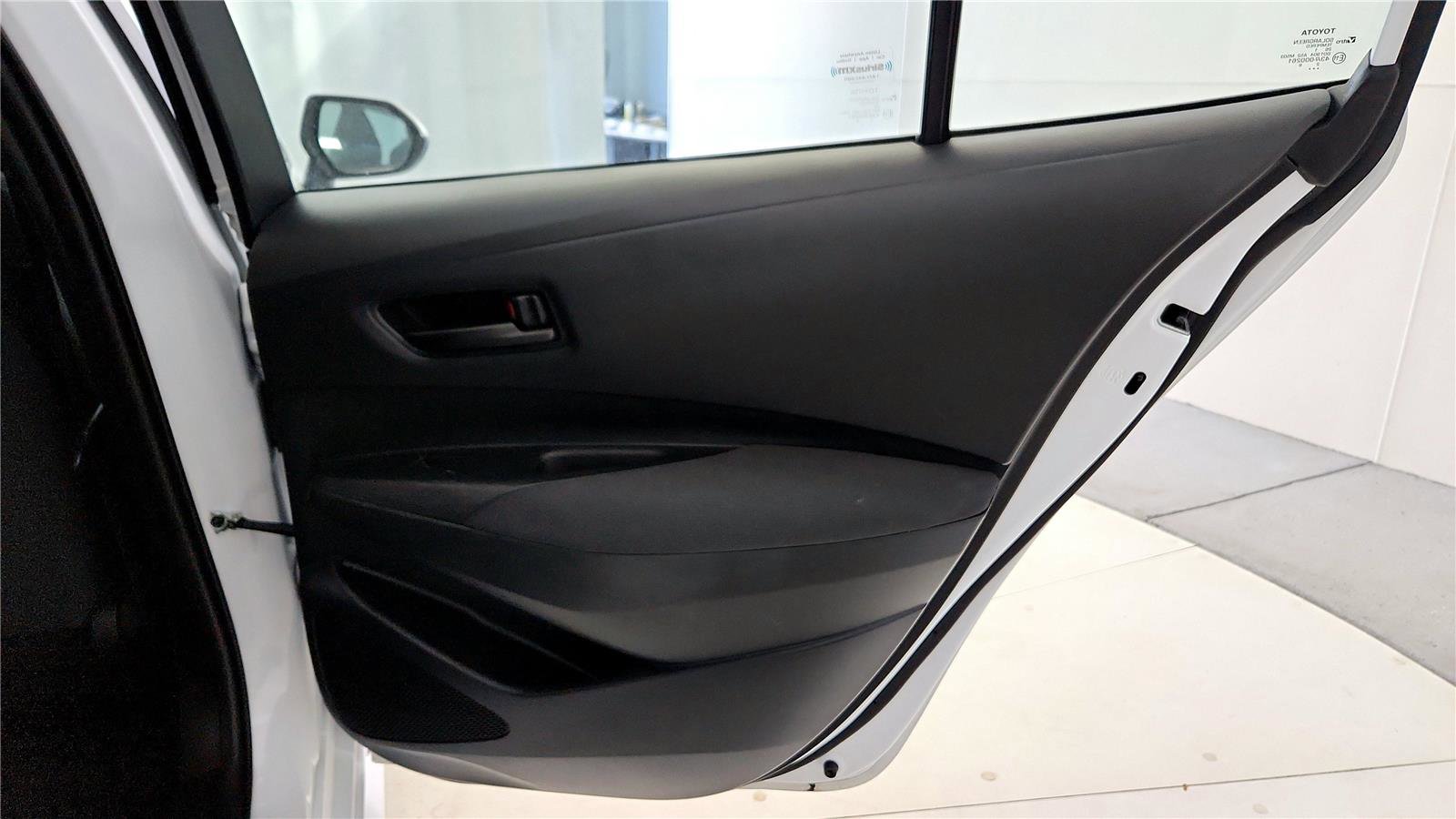 Certified 2022 Toyota Corolla LE w/ LE Convenience Package image 19