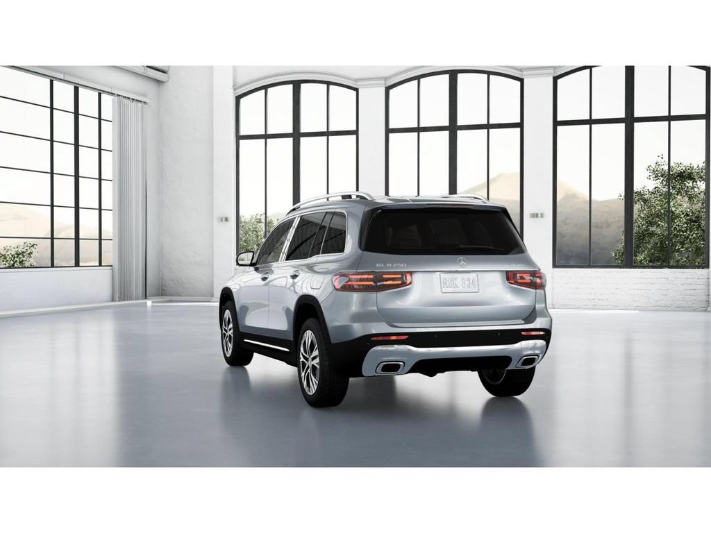 Used 2026 Mercedes-Benz GLB 250 4MATIC image 27