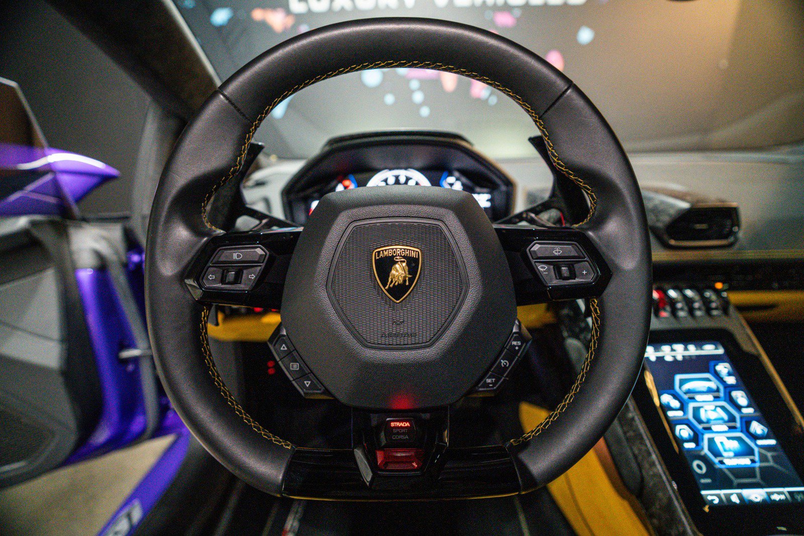 Used 2022 Lamborghini Huracan EVO image 7