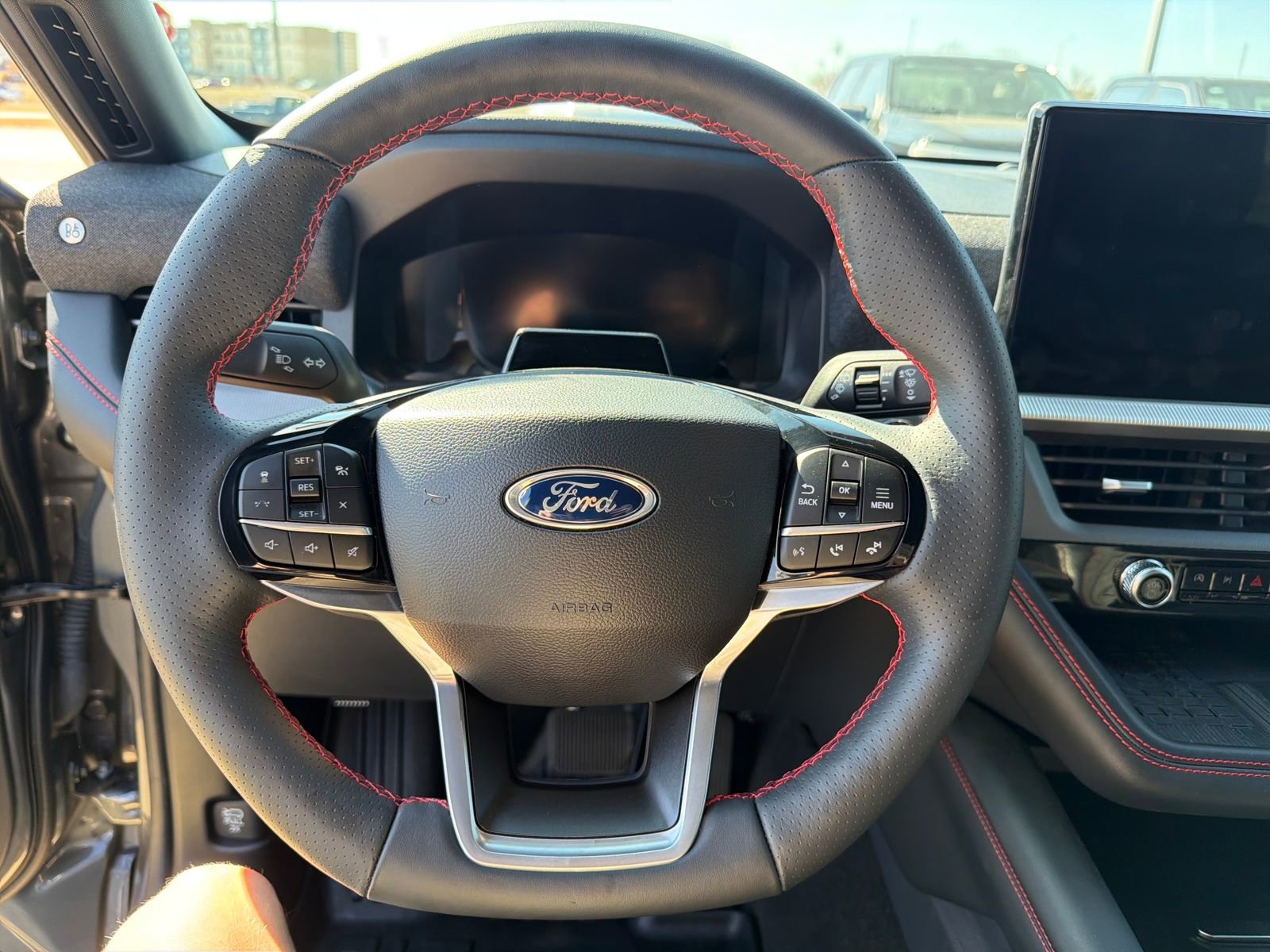 Certified 2025 Ford Explorer ST-Line w/ Premium Package image 14