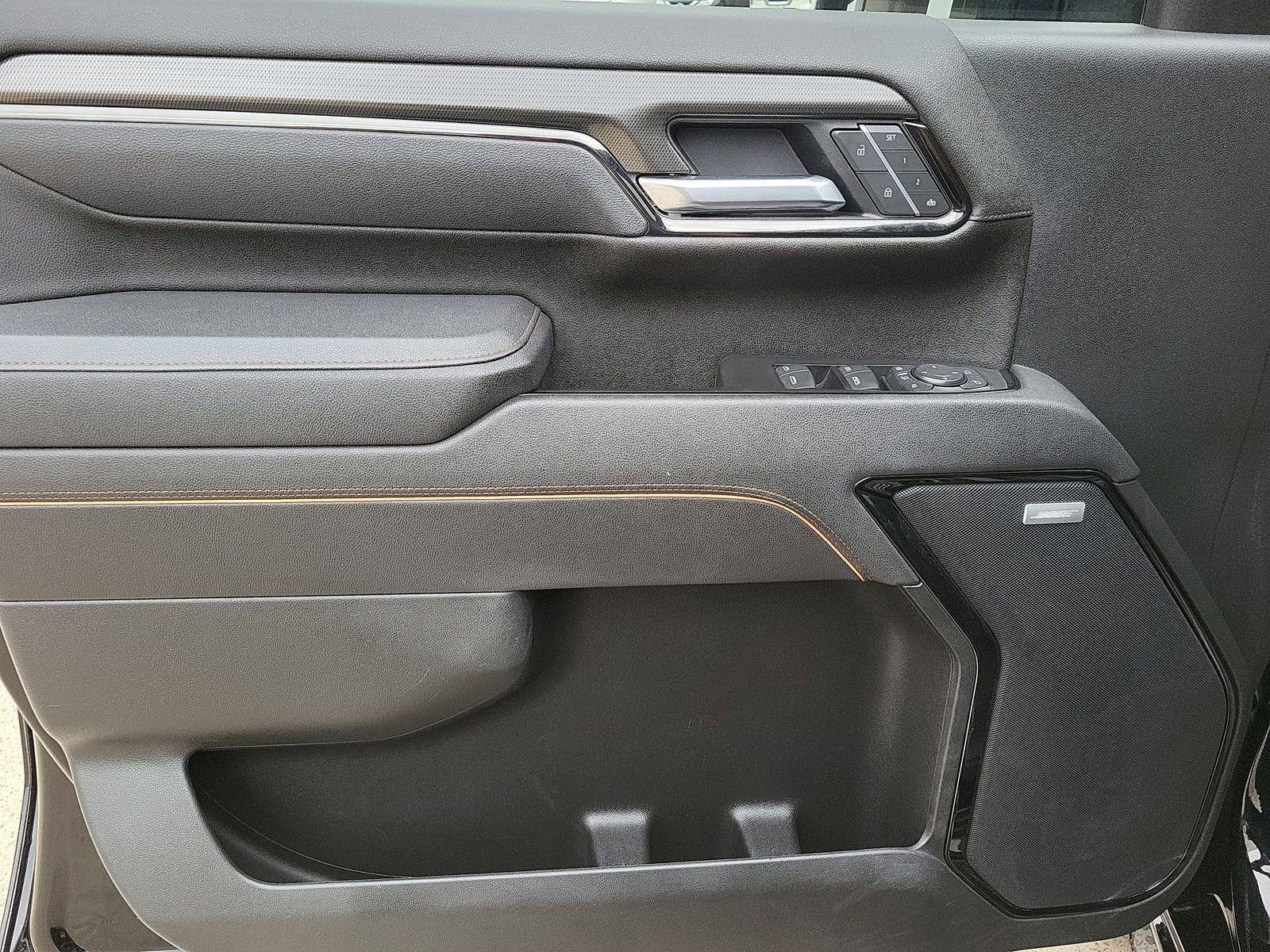 Used 2025 GMC Sierra 2500 AT4 w/ AT4 Premium Plus Package image 23