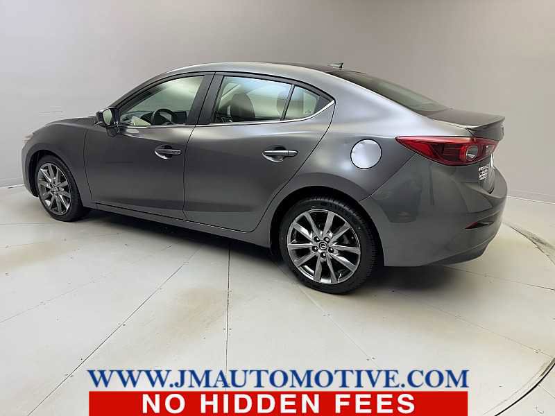 Used 2018 MAZDA MAZDA3 Grand Touring w/ Premium Equipment Package FWD image 3