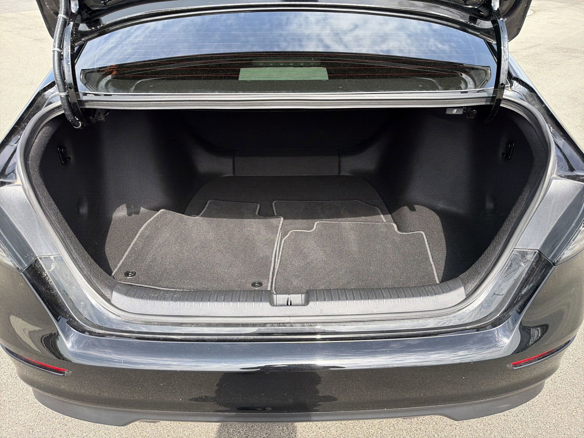 Used 2025 Honda Accord LX image 23