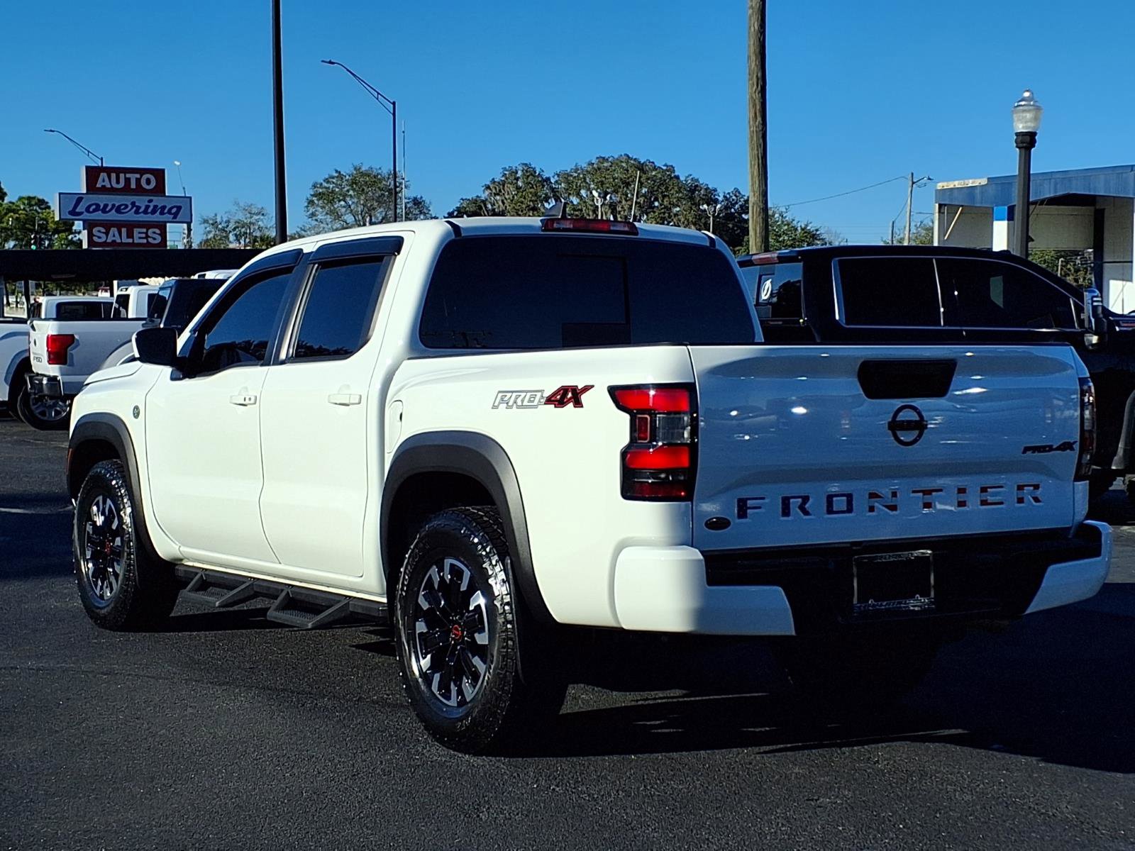 Used 2024 Nissan Frontier PRO-4X w/ Off-Road Protection Package image 4