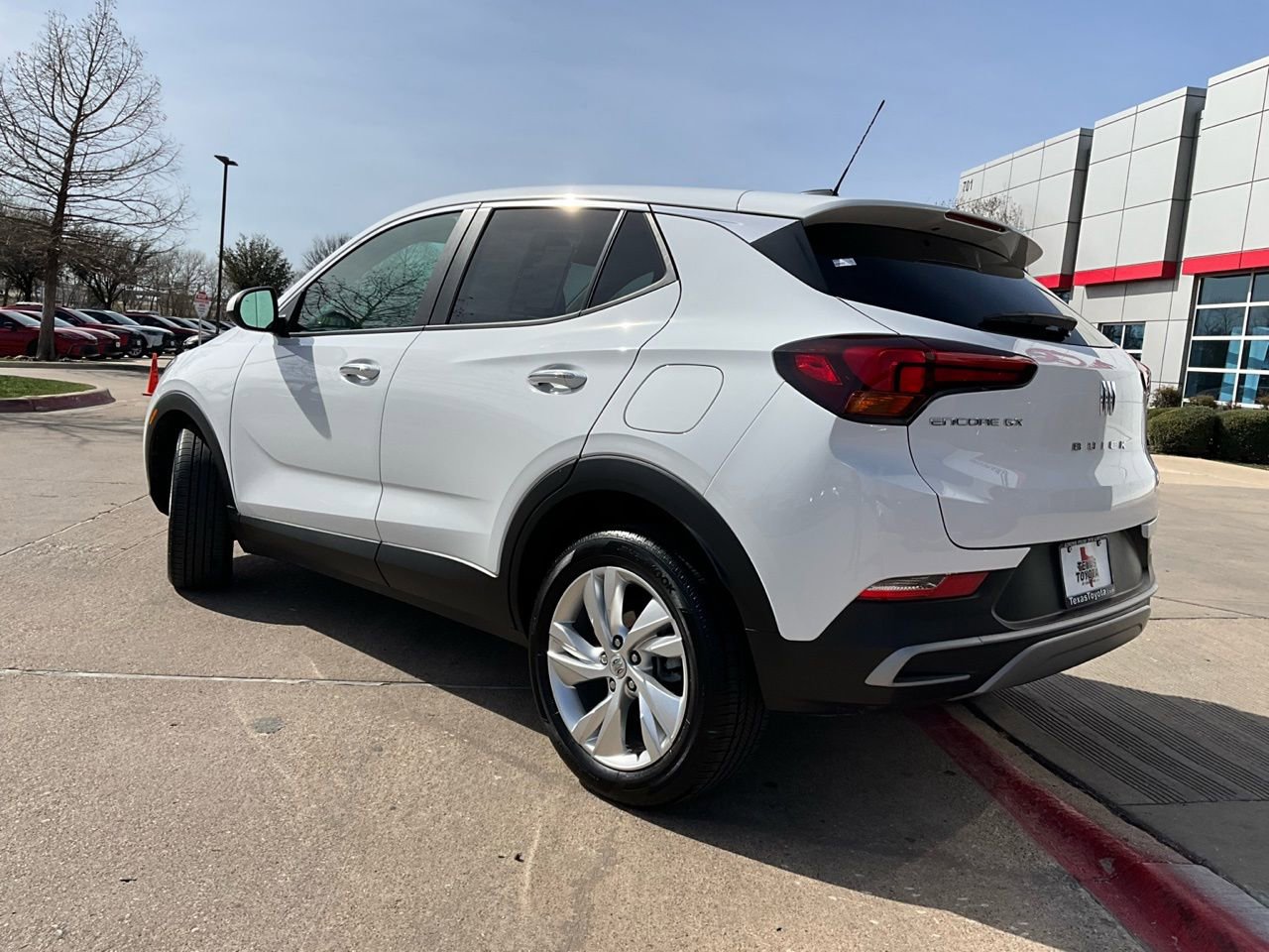 Used 2025 Buick Encore GX Preferred image 8