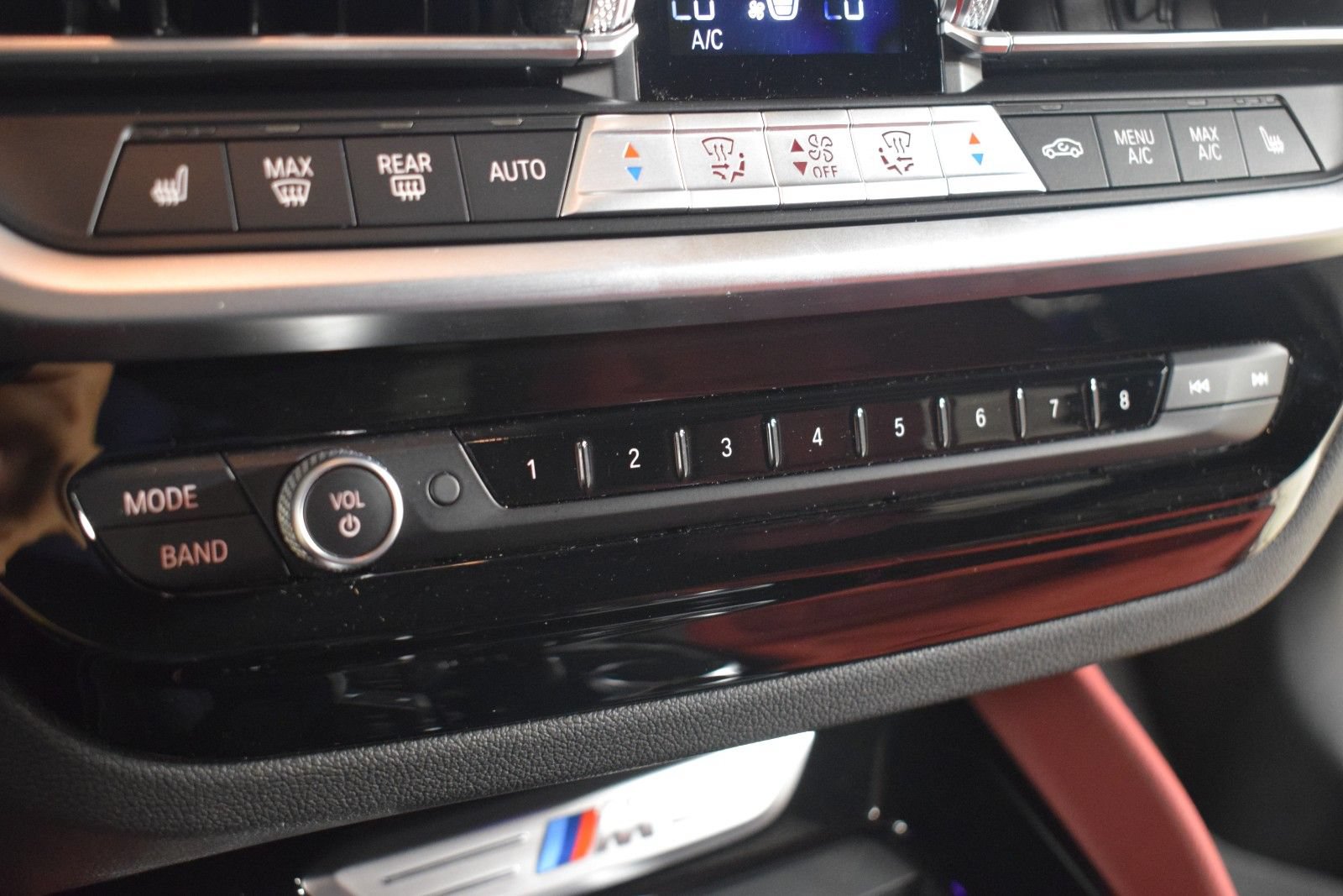 Used 2023 BMW X4 M40i w/ Parking Assistance Package AWD/4WD image 35
