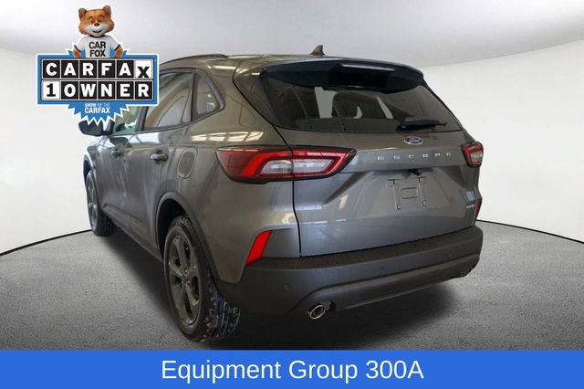 Used 2025 Ford Escape ST-Line w/ Tech Pack #1 AWD/4WD image 2