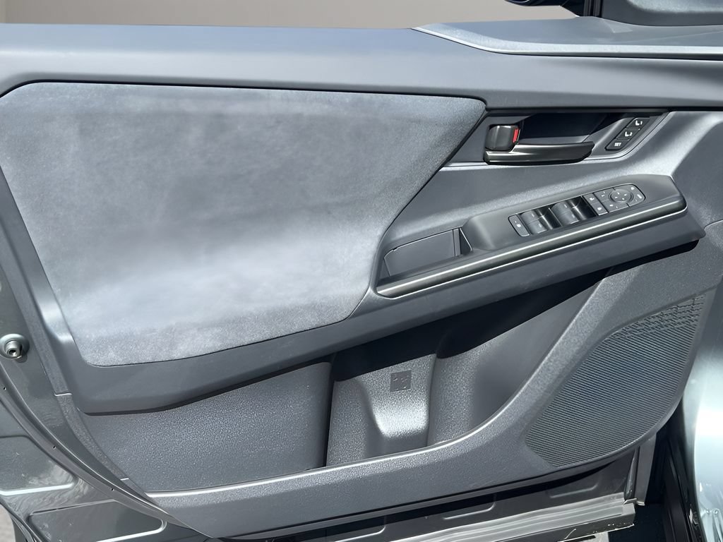 New 2026 Toyota C-HR AWD/4WD image 9