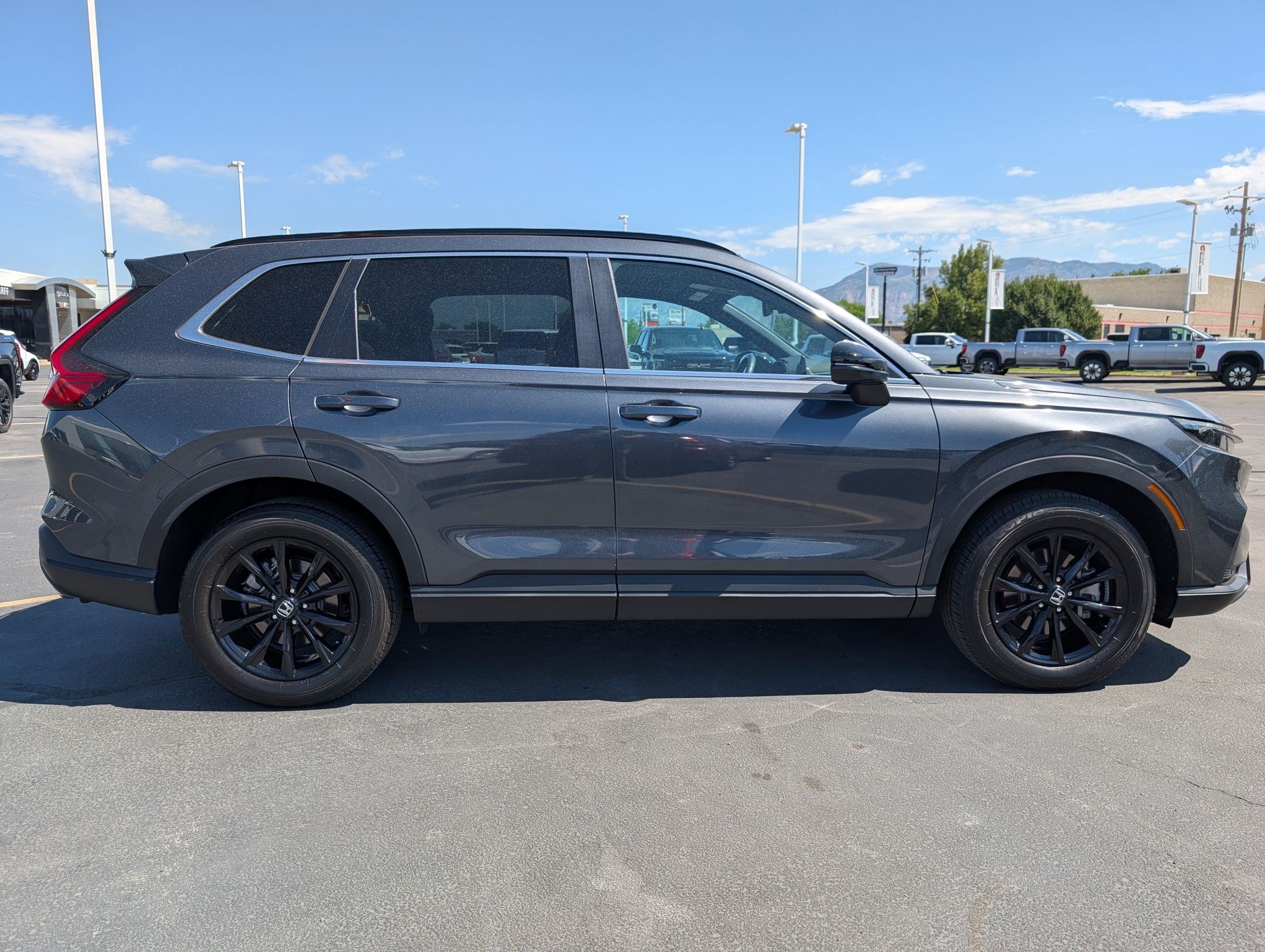 Used 2025 Honda CR-V Sport-L image 2