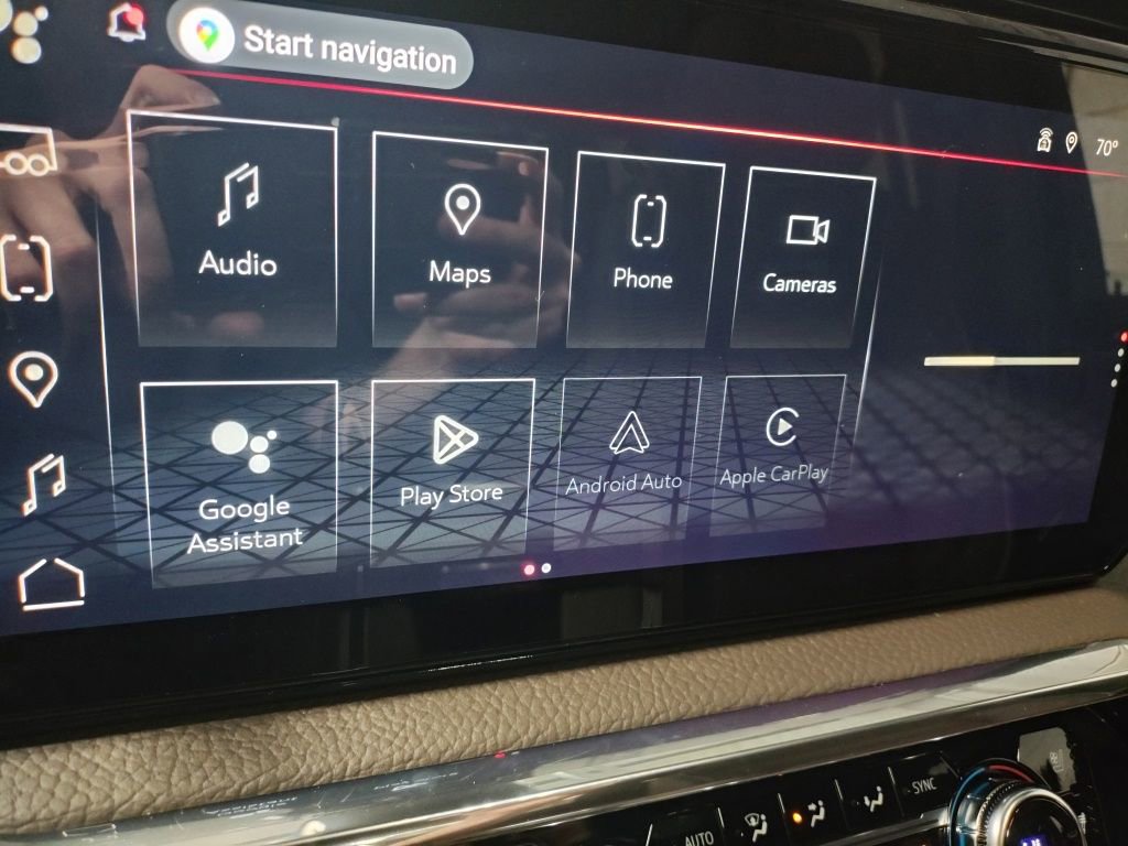New 2026 GMC Sierra 2500 Denali w/ Denali Reserve Package AWD/4WD image 16