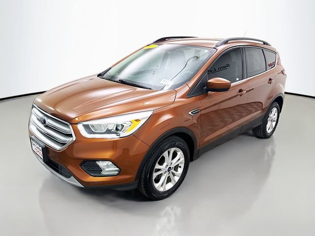 Used 2017 Ford Escape SE w/ Equipment Group 201A FWD image 3