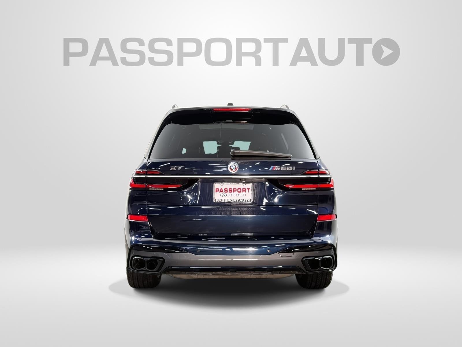 Used 2023 BMW X7 M60i w/ Executive Package image 6