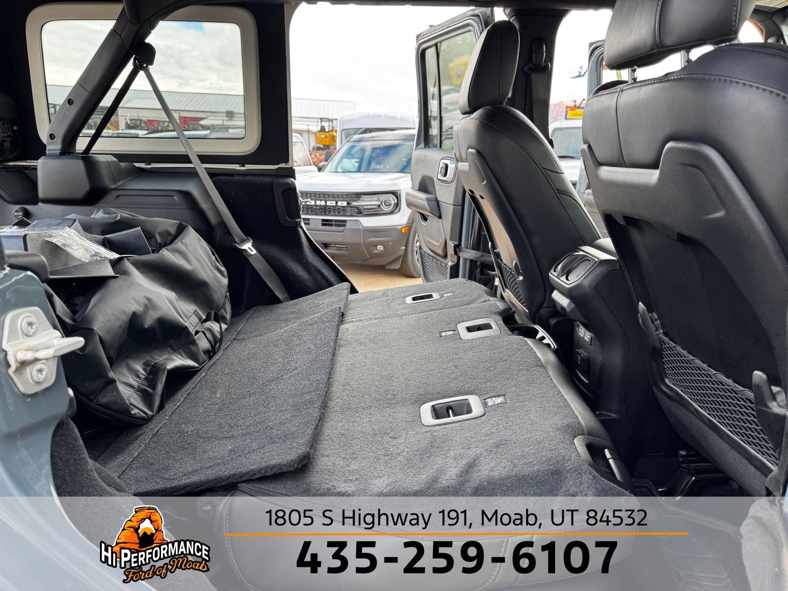 Used 2024 Jeep Wrangler Unlimited Rubicon AWD/4WD image 53