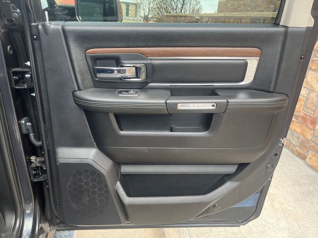 Used 2017 RAM 3500 Laramie AWD/4WD image 17