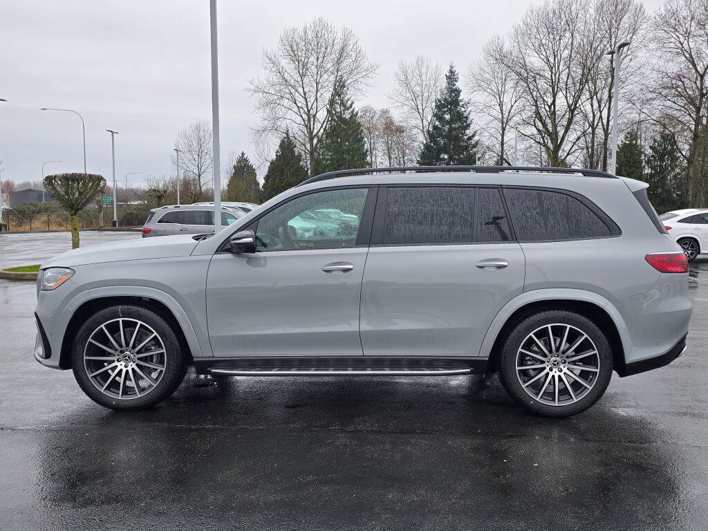 New 2026 Mercedes-Benz GLS 580 4MATIC image 3