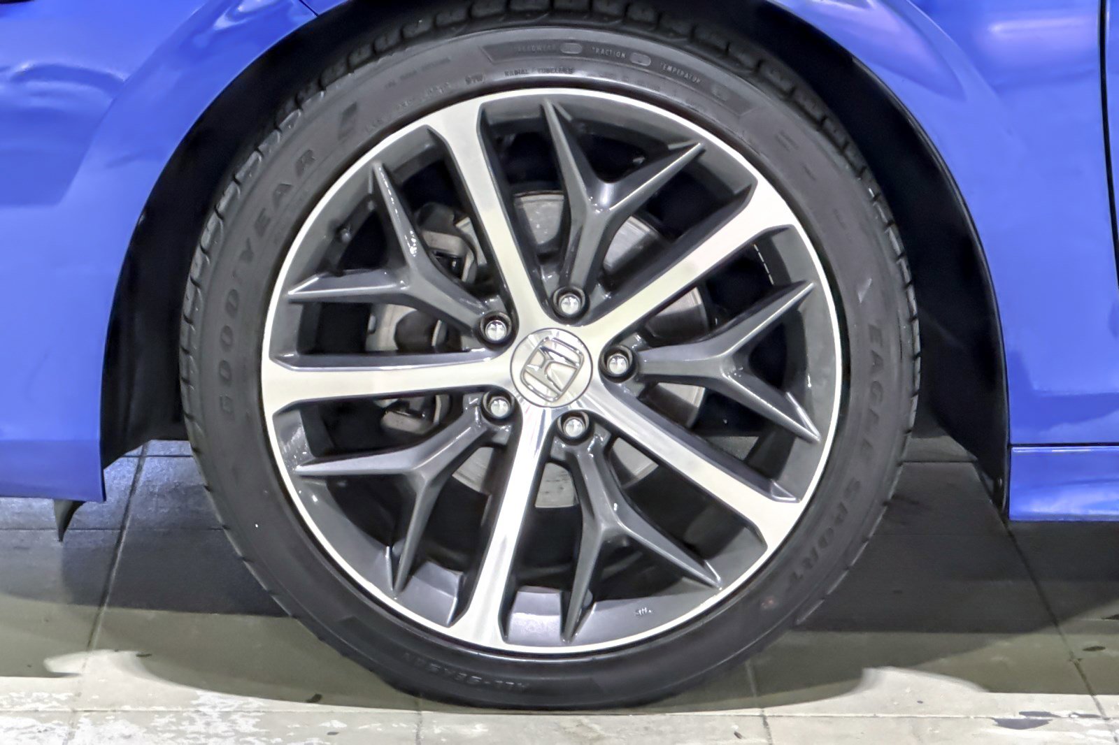 Used 2023 Honda Civic Touring image 11