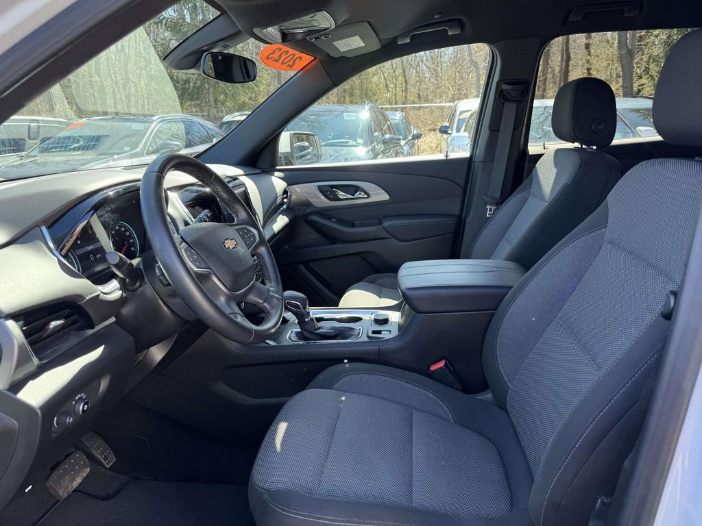 Used 2023 Chevrolet Traverse LT AWD/4WD image 12