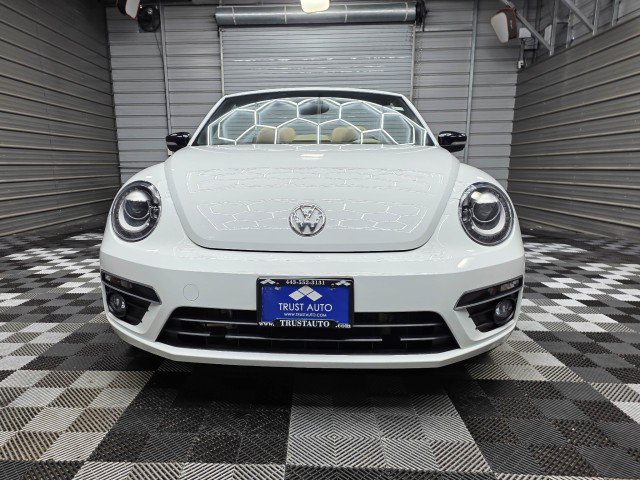 Used 2015 Volkswagen Beetle R-Line FWD image 3