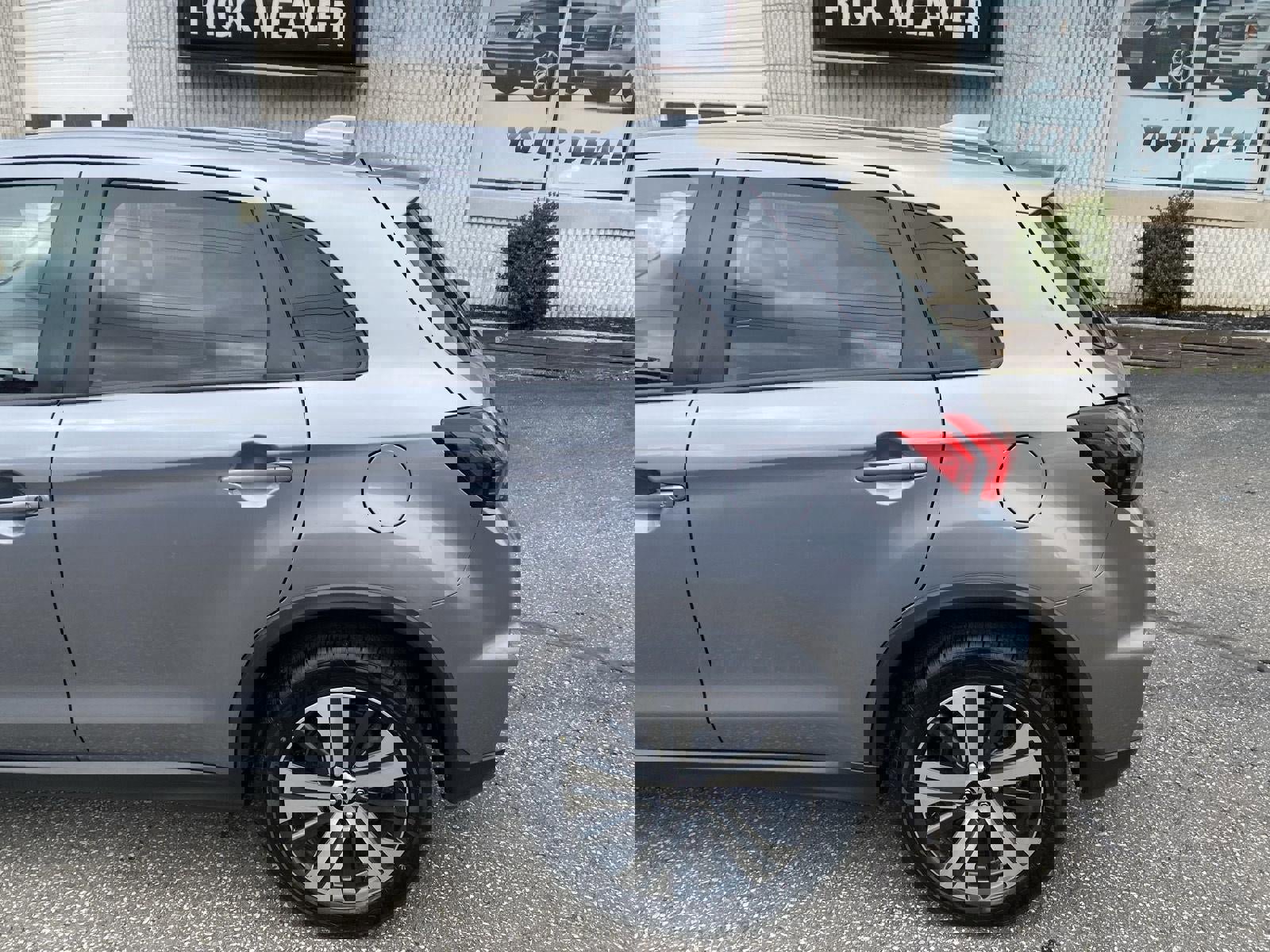 Used 2024 Mitsubishi Outlander Sport AWD image 5