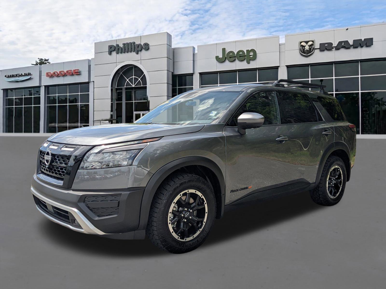 Used 2025 Nissan Pathfinder Rock Creek image 7