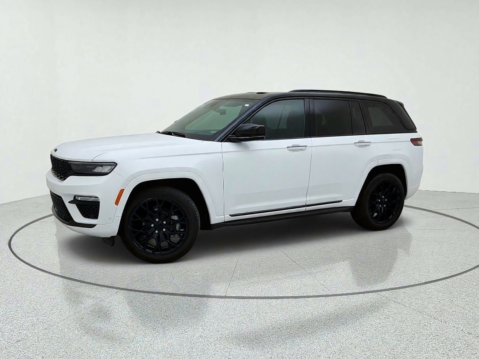 Used 2024 Jeep Grand Cherokee Summit AWD/4WD image 15