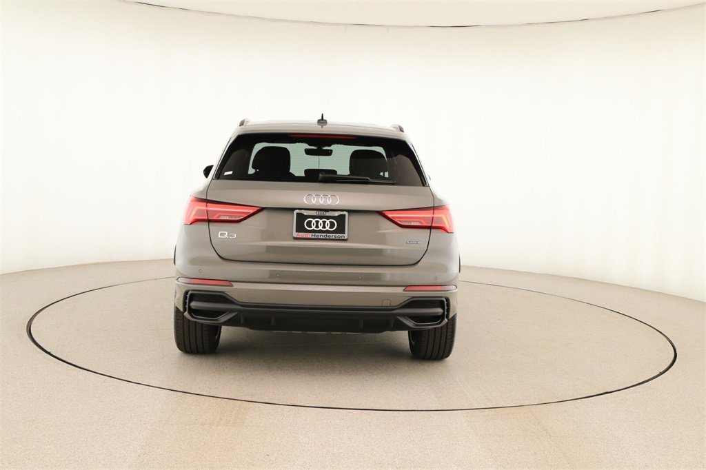 New 2025 Audi Q3 2.0T Premium image 5