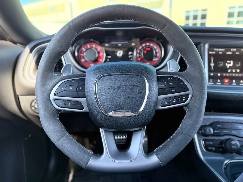 Used 2019 Dodge Challenger SRT Hellcat w/ Alcantara Appearance Package image 5
