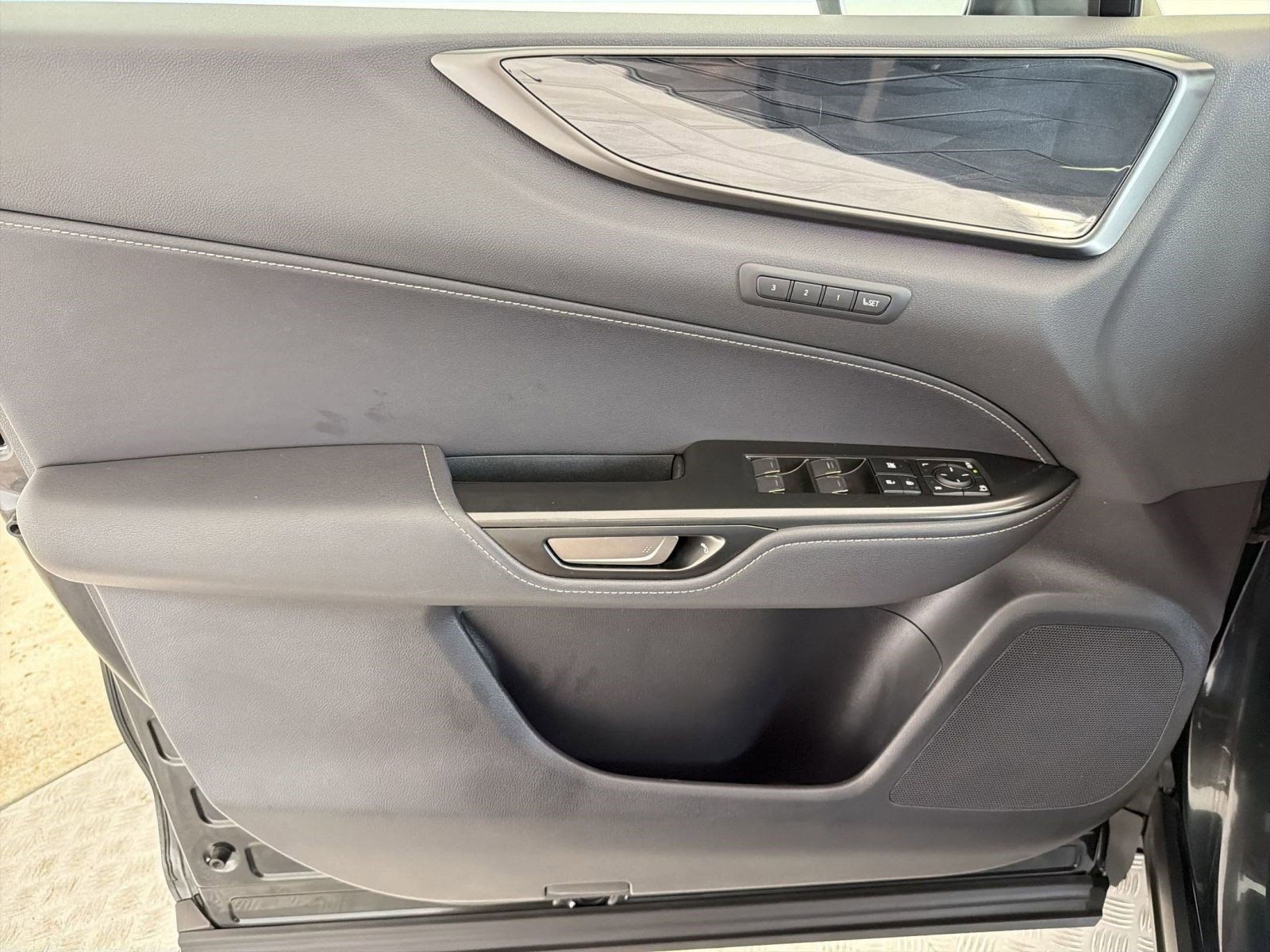 Used 2024 Lexus NX 350h AWD w/ Vision Package image 13