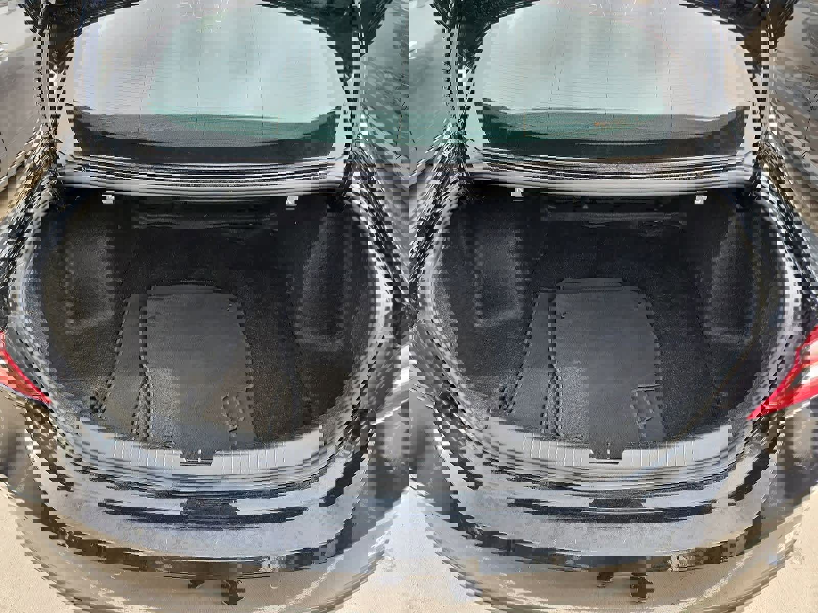 Used 2024 Chevrolet Malibu LT image 32