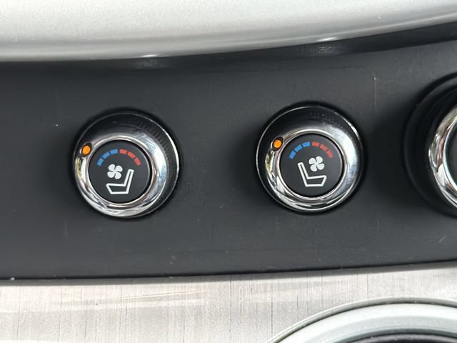 Used 2015 Nissan Murano Platinum w/ Platinum Technology Package FWD image 34