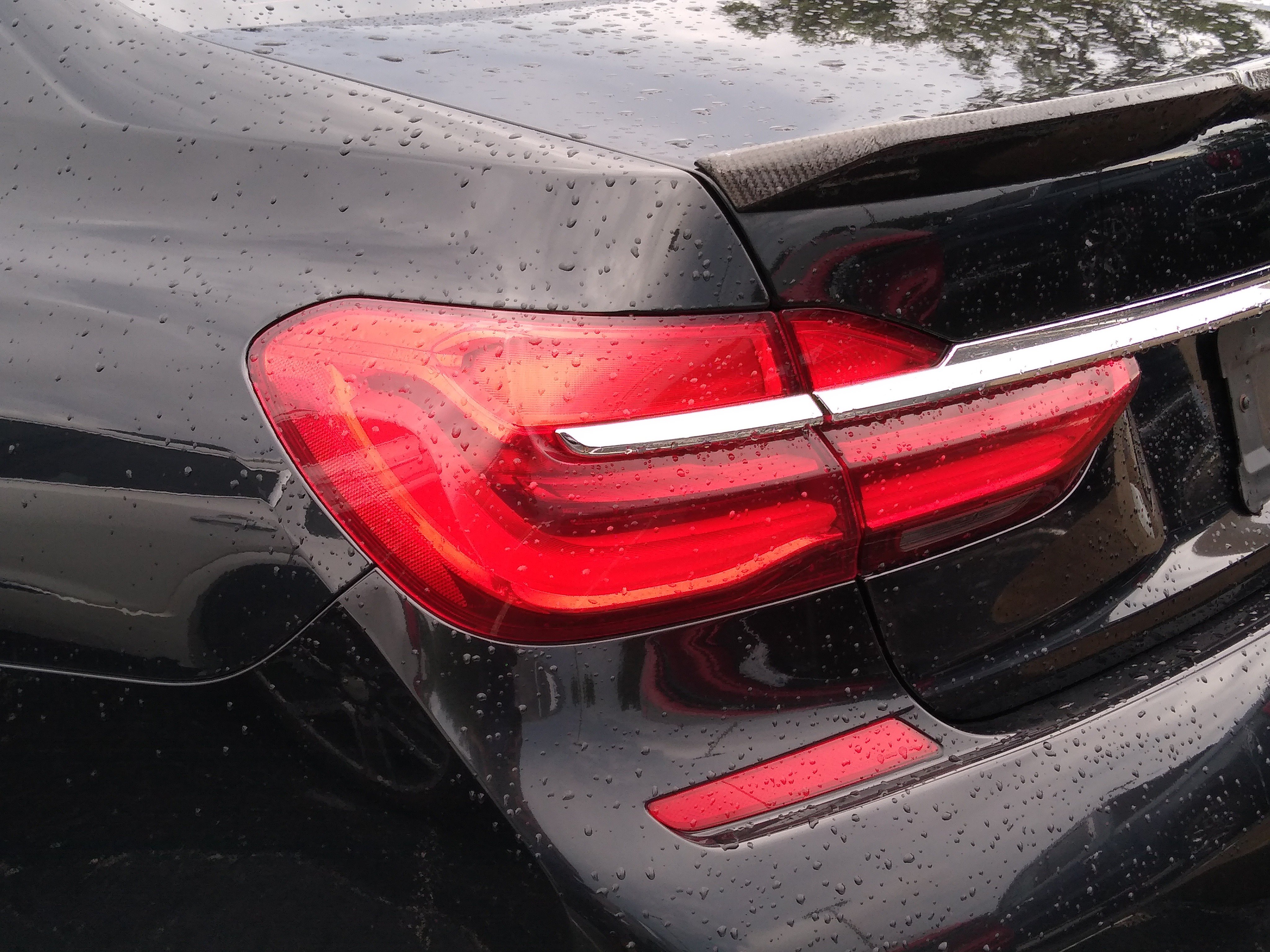 Used 2019 BMW 750i w/ Executive Package RWD image 10